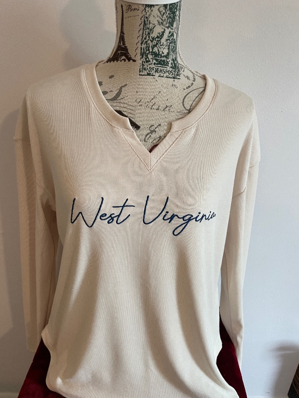 SUMMIT SPORTSWEAR - West Virginia WVU Top Large - NWT